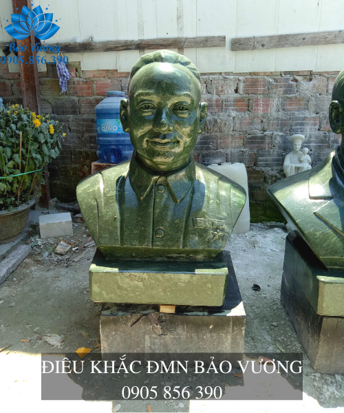 Tượng chân dung - 004