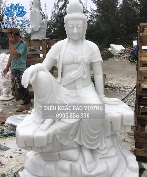 Tượng quan âm tự tại - 035